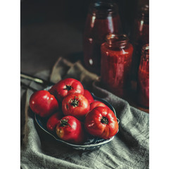 Домашние помидоры и кетчуп. Кетчуп вкусный с шашлыком