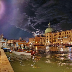 Венеція Санта Лучія. Місяць вже не в повені