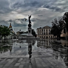 Харків. Майдан Конституції. Після дощу