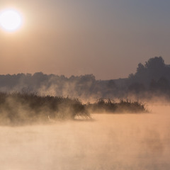 Восход у парящего озера