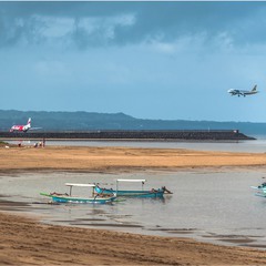 Аэропорт NGURAH RAI во время отлива...
