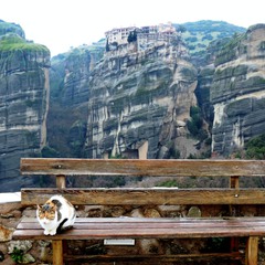 Μονή Ρουσάνου (жіночий монастир високо в горах)