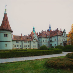Замок  Шенборнів