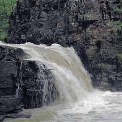 Манявский водопад ( верхний каскад )... Карпаты