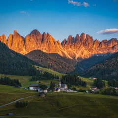 Santa Maddalena nei raggi del tramonto