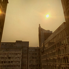 Сонце після пожежі.
