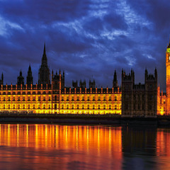 нічний Парламент
