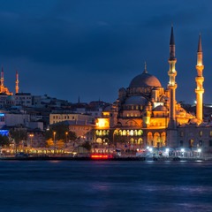 вечірній погляд на Стамбул