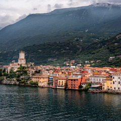 пролітаючи повз Мальчезіні...