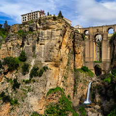 життя на скелі, 5