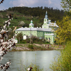 Женский монастырь св.Николая г.Мукачево