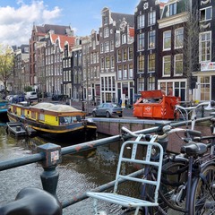 Весняний Амстердам