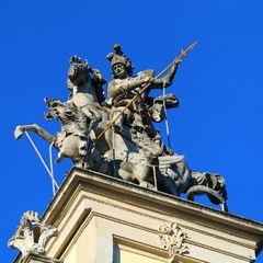 Конная статуя Святого Юра змееборца