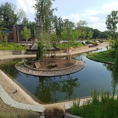 Територія Харківського зоопарку.