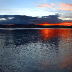 Закат на озере Титикака