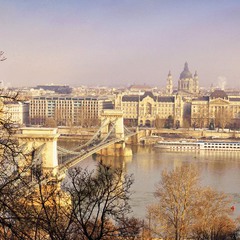 Budapest ||