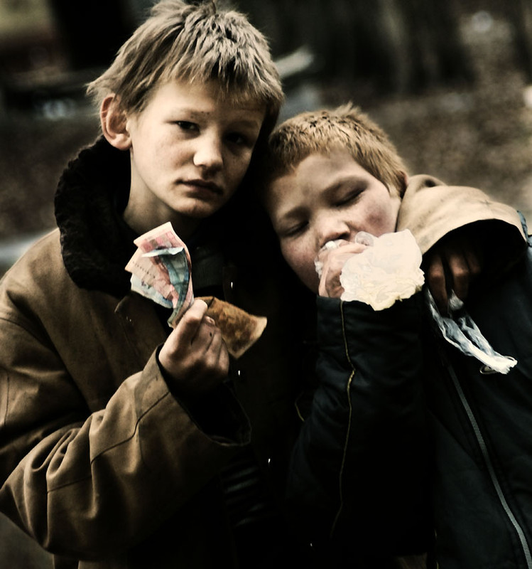 Беспризорник. Беспризорники токсикоманы. Беспризорники фильмы 2008. Несовершеннолетние беспризорники. Дети улицы.