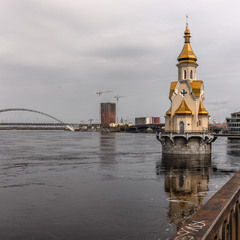 Київ | храм на воді
