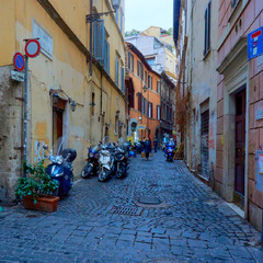 Прогулка по узким улочкам Рима