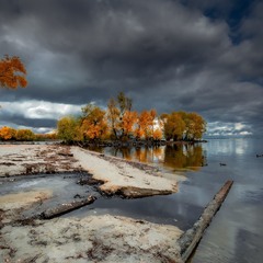 На Дніпрі похмуро