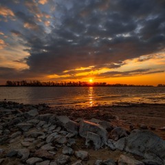 Світанок на Дніпрі