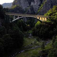 Мост в горах
