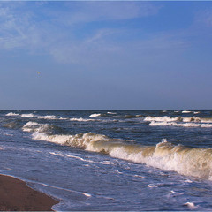 Штормило Азовське море.