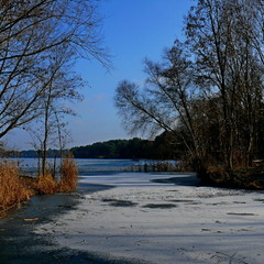 Зимове озеро