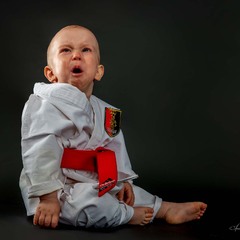 Ти все витримаєш.....Вставай!