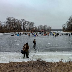 Біля Дніпра