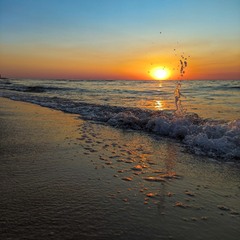 Із морської піни народжується день