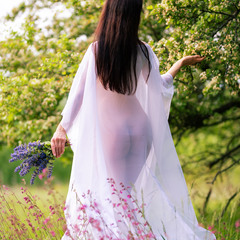 Зі святом весни!