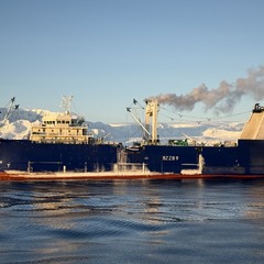 Сонячний шлях серед крижаних вершин ….