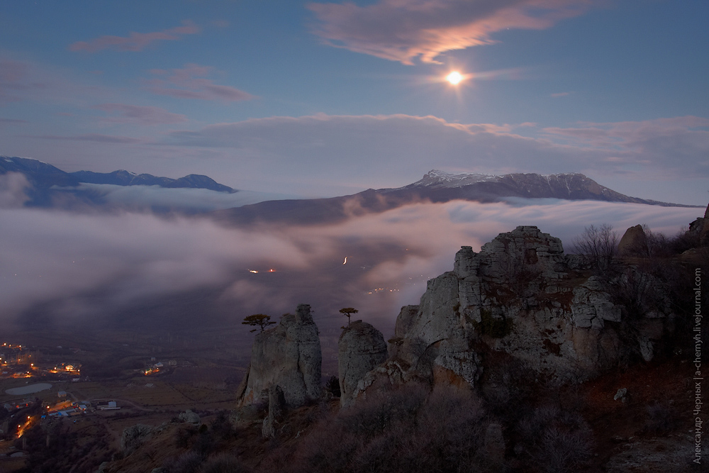 Вечер в крымских горах